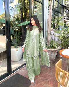 Ensemble haut-bas et dupatta brodé pour femme, motif uni, décoration vintage, longueur genou, écologique, personnalisé - Product Image 2