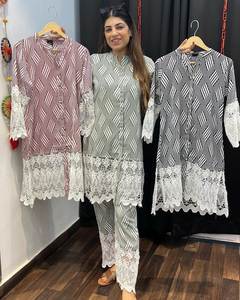 NUEVO DISEÑADOR FIESTA WEAR HEAVY GEORGETTE IMPRESIÓN DIGITAL TOP-PENT - Product Image 3