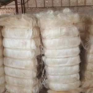 Fibre de sisal de Tanzanie de qualité supérieure, grade UG, 90-120 cm, naturelle, anti-bactérienne, finesse 100, matériau de rembourrage écologique - Product Image 6