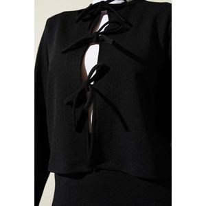 กระโปรงแจ็กเก็ตแบบผูกเชือกด้านหน้าชุด2ชิ้นสีดำ - Product Image 1