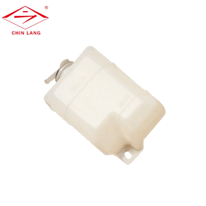 Réservoir d'expansion de pièces d'auto de TAIWAN pour Nissan sentra B11 82 '~ 86' OEM 21720-04A02 - Product Image 1