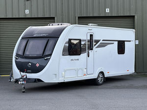 Estándar australiano Caravana híbrida de lujo Todoterreno RV Camping Remolque conveniente y cómodo disponible para la venta - Product Image 3