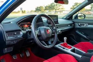 LISTO PARA ENVIAR, HONDA CIVIC TYPE R 2023, Volante a la Derecha/Izquierda, Transmisión Manual de 6 Velocidades, Motor Turbo de 4 Cilindros y 315 HP - Product Image 3