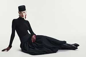 Falda Negra de Alta Calidad para Mujer, Estilo Casual Elegante, Servicios ODM, Antiestática, con Dobladillo de Burbuja, Hecha en Vietnam - Product Image 2