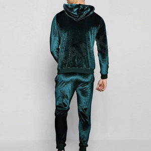 Ensemble de survêtements de luxe en velours pour hommes, 2 pièces, style streetwear, sweat à capuche et pantalon de jogging, service OEM en gros - Product Image 2