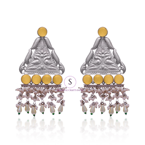 Boucles d'oreilles indiennes faites à la main en argent oxydé, motif pierre dorée, bijoux ethniques de créateur pour femmes, mariage, Haldi, Mehndi, fête - Product Image 6