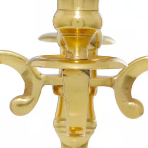 Candelabro cónico minimalista de lujo, candelabro de Metal dorado, centros de mesa decorativos para boda, lámpara para el hogar, compra a exportador indio - Product Image 4