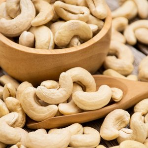 Nueces de Anacardo Crudas Directas de Fábrica, Producto a Granel de Origen, Venta Caliente - Product Image 1