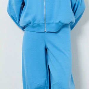 Conjunto Deportivo de Dos Piezas para Mujer, Diseño Urbano, Cálido y Acogedor, de Felpa Suave, de Alta Calidad, Corte Holgado, Perfecto para el Invierno 2026 - Product Image 3