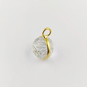 Quartz clair boule pendentif cristal Quartz clair 12mm fleur ronde sculpté or Vermeil 925 pendentif en argent Sterling breloques faites à la main - Product Image 3