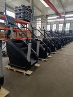 BN Modern Black Appareil de cardio-training de qualité commerciale pour usage intensif continu en salle de sport, Stepmill