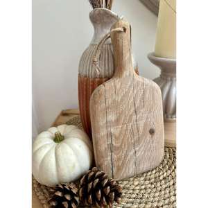 Planche à découper en bois qui répond aux normes officielles pour la taille, le poids et la fonctionnalité - Product Image 4