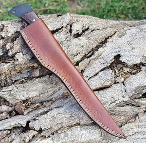 Cuchillo de Filetear Hecho a Mano con Hoja de Acero de Damasco y Mango de Madera, Diseño Ambidiestro, Funda de Cuero de Alta Calidad, el Mejor Regalo para Él, Uso en Exteriores - Product Image 3