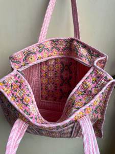 Fait à la main Yoga Shopping plage artiste Boho week-end sac matelassé fourre-tout épaule Patch sac coton imprimé à la main Floral sac à bandoulière - Product Image 3