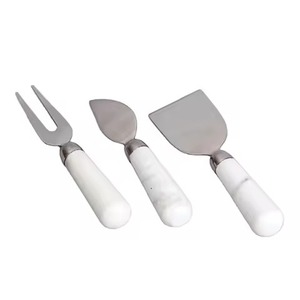 Ensemble de couteaux à fromage en acier inoxydable de qualité supérieure, 3 pièces, avec manches en acier inoxydable, passe au lave-vaisselle et respectueux de l'environnement - Product Image 2