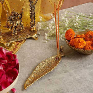 Porte-encens en forme de feuille parfait pour les rituels aromatiques relaxants porte-encens décoratif en forme de feuille - Product Image 1