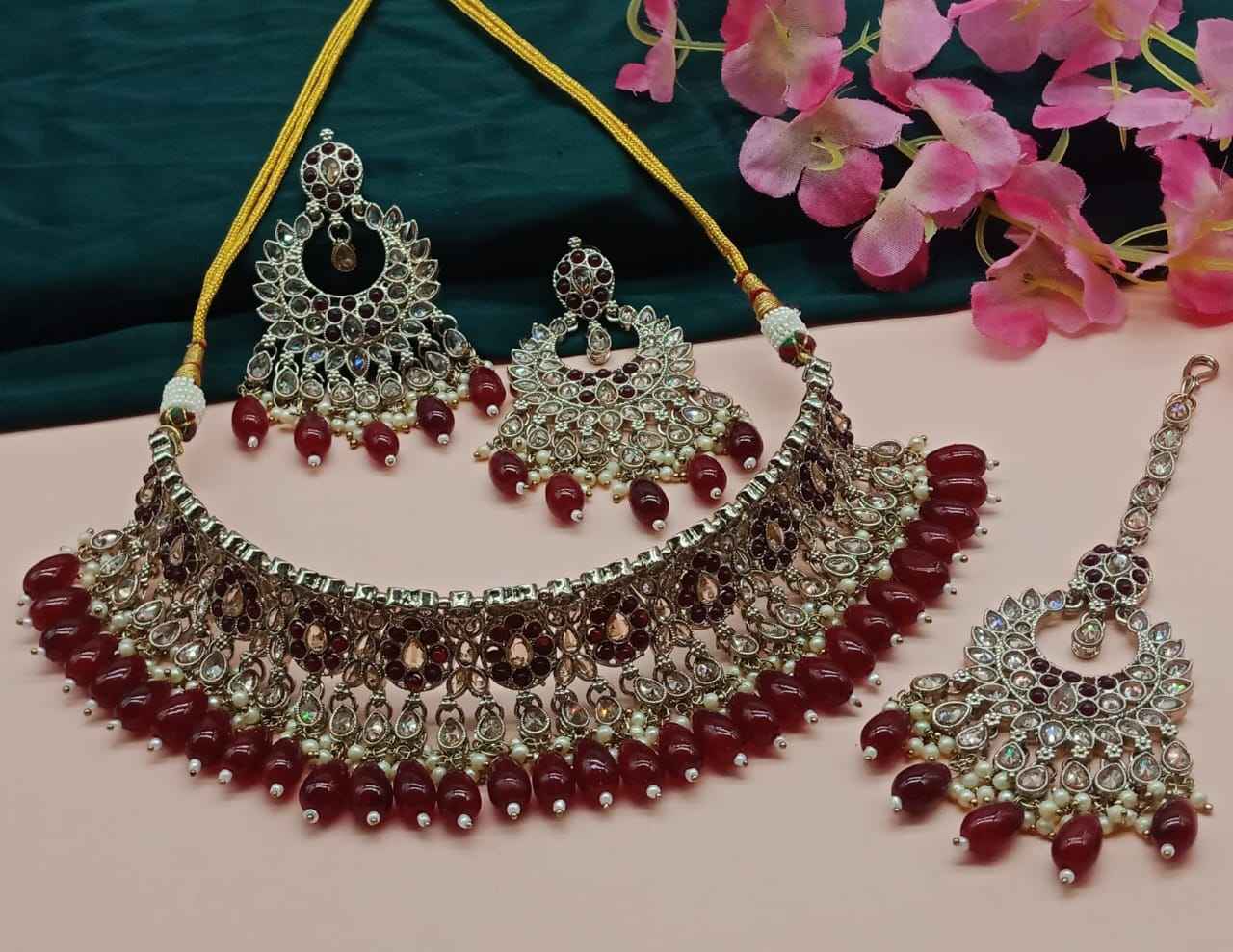 สีน้ำตาล