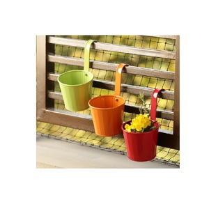 Pot de fleurs en métal dernier modèle taille personnalisée pot de plantes en métal d'extérieur 6 pièces balcon décorer article le plus vendu - Product Image 6