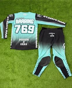 Conjunto de Motocross de Protección Avanzada con Zonas de Impacto, Paneles Transpirables, Diseño Resistente al Viento, Impresión Flexible para un Rendimiento de Conducción Superior - Product Image 2