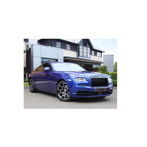 Rolls-Royce avec des options de peinture personnalisées, y compris les couleurs bicolores et sur mesure. - Product Image 5