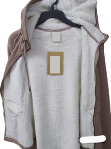 Women's <b>Zipper</b> Up Hoodie High Quality And Fur Inside Heavy Hoodie Sweatshirt For Winter Season Bulk Quantity From Bangladesh - Product Image 5