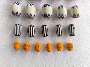 Chevron auténtico estilo veneciano hecho a medida y cuentas de vidrio comerciales surtidas en colores mezclados. Ideal para la fabricación de joyas, abalorios - Product Image 4