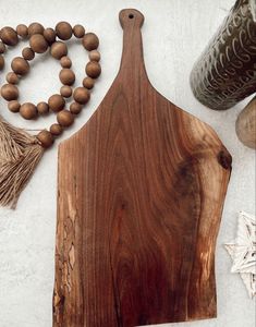 Tabla de cortar de nogal saludable y respetuosa con el medio ambiente, tabla de cortar de madera con mango grande y sólido para uso en la cocina - Product Image 3