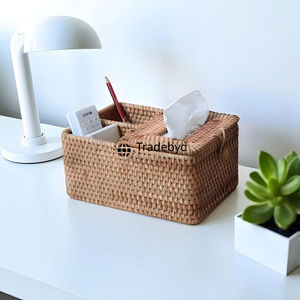 Boîte à mouchoirs et support en rotin tressé carré fait main de qualité supérieure, élégant pour les maisons de luxe Tradebyd - Product Image 1