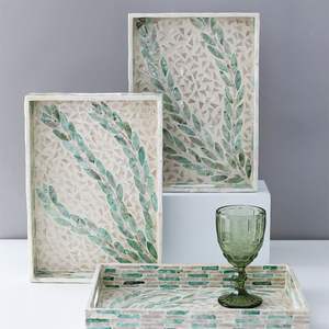 Plateau à serpillière en bois massif, idéal pour les intérieurs haut de gamme et la décoration de table élégante avec texture nacrée - Product Image 4