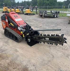 Chargeuse sur pneus Ditch Witch SK900 2024 avec moteur Yanmar, haute efficacité, garantie de 4 ans - Product Image 1