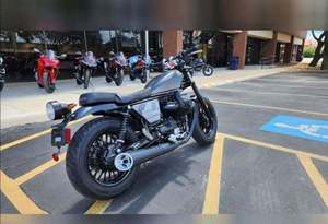 Moto Guzzi Cruiser V9 Bobber Edición Especial 2025, Lista para Usar, en Venta - Product Image 2