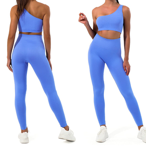 Ensemble de yoga sans couture pour femmes, couleur unie, soutien-gorge de sport asymétrique à une épaule, leggings taille haute, tenue de sport 2 pièces - Product Image 1