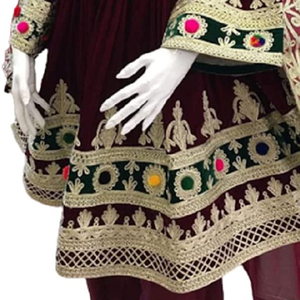 2023 Design Unique Banjara Tribal Ethnique Vintage Robe Longueur Au Sol Pakistan Robe Traditionnelle avec Décoration En Dentelle - Product Image 4