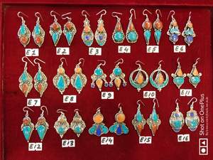 Pendientes de Moda para Niños, de Aleación de Cobre Plateado con Coral, Hechos a Mano en Nepal - Product Image 6