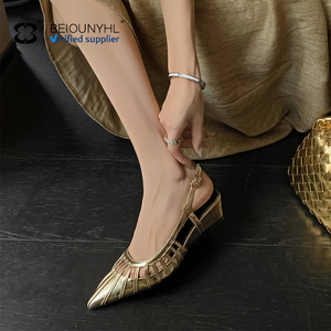 <span class=keywords><strong>Sandali</strong></span> con Tacco Alto in Vera Pelle per Donna, Primaverili ed Estivi, a Punta, Casual e alla Moda, Scarpe da Donna <span class=keywords><strong>Argento</strong></span>, <span class=keywords><strong>Sandali</strong></span> con Zeppa - Product Image 1