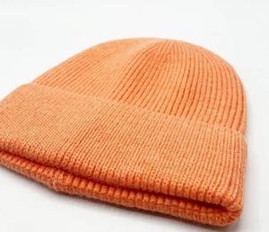 2025 nuevo diseño cómodo estilo único al por mayor mejor calidad jacquard ropa para correr deportes invierno mujeres Beanie Cap's - Product Image 2