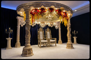 Mandaps de Madera Tallada para Bodas Gujarati de Lujo, Diseños de Estilo Maharaja Real, Mandap de Boda de Calidad de Exportación, Decoración Floral, EE. UU. - Product Image 3
