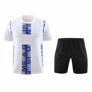 Niños adultos personalizado 100% algodón traje de fútbol Edición del jugador logotipo bordado fabricante al por mayor tela de punto - Product Image 2