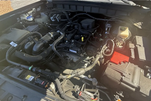 LISTO PARA CONDUCIR - USADO, VOLANTE A LA IZQUIERDA |   CONDUCCIÓN DERECHA |   Ford Bronco 2021 con 14,000 millas, 4 puertas - Product Image 4