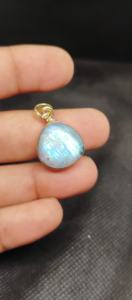 Collar con Colgante de Latón de Estilo Vintage, Pequeño, con Piedra Lunar Triangular y Gema - Colgantes y Dijes de Moda - Product Image 4