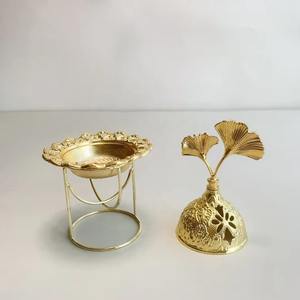 Support d'encens élégant de style feuille Porte-parfum décoratif Parfait pour la décoration intérieure Méditation Yoga Utilisation spirituelle et cadeaux - Product Image 2