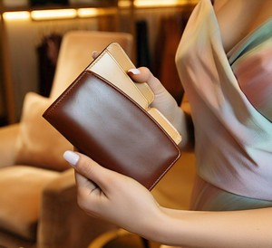 2025 pochette courte en cuir pour femmes la plus vendue petit sac à main élégant pour un usage quotidien et des événements en soirée au meilleur prix - Product Image 1
