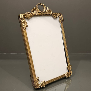 Cadre photo doré de style européen traditionnel élégant pour la décoration de l'entrée de la maison, design de feuilles et de fleurs, table - Product Image 4