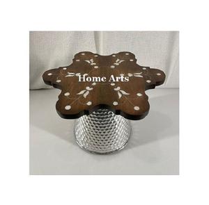 Soporte de madera para tartas con base de acero inoxidable martillado para accesorios de mesa, soporte para postres de Home Arts - Product Image 1