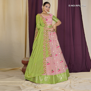 ชุดเลเฮนกาโชลีผ้าไหมเนื้อพรีเมียม พร้อมงานปักลายดอกไม้ประณีต ผ้าคลุมไหล่แบบพันต่างสี และลุคสง่างามสำหรับงานเทศกาล - Product Image 1