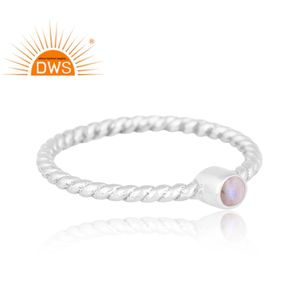 Meilleure qualité en argent sterling fin naturel arc-en-ciel lune pierre gemme bague empilable fabricant de bijoux personnalisés - Product Image 2