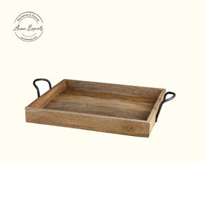 Plateau de service rustique en bois avec de fortes poignées en fer, idéal pour la décoration de la cuisine et la présentation élégante des aliments. - Product Image 1