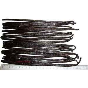 Black Dried <b>Vanilla</b> <b>Beans</b> - 15-20 Cm Length, 30-32% Moisture Content | Strong Aromatic, Black Oily, Good Taste, No Mould - Product Image 3