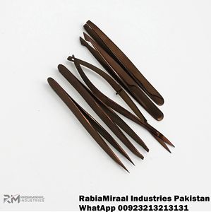 Ensemble de pincettes à sourcils inclinées en acier inoxydable en gros outils de soins de beauté en or rose avec emballage de sac à ciseaux à ressort - Product Image 4