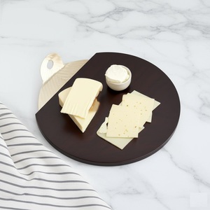 Tabla de servir de madera artesanal con mango de metal, charcutería rústica y tabla de quesos para cocina, comedor y entretenimiento - Product Image 1